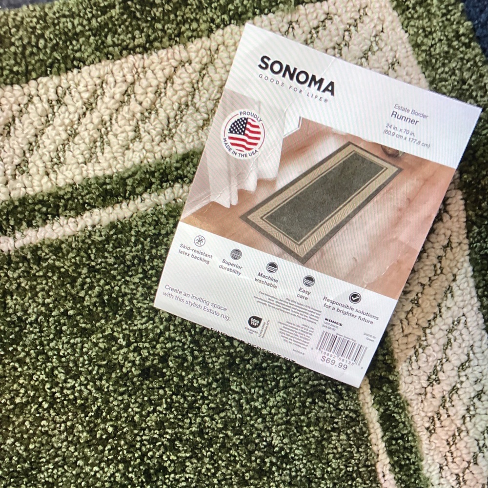 Sonoma Green Border Runner Rug 2Ft. x 6Ft. $69.99 NWT